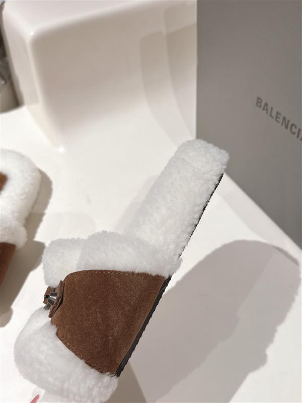 2025112818446652 230